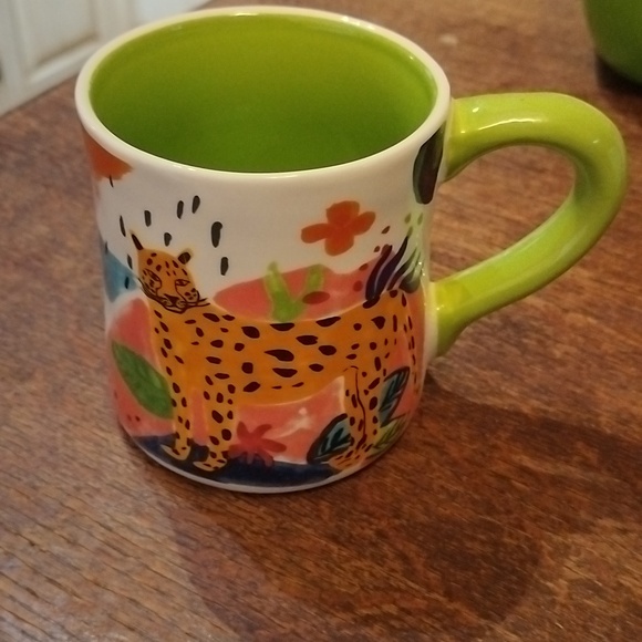 Jungle Bloom 16.5 oz Collection Ceramic Cheetah Coffee Mug. - Picture 1 of 5